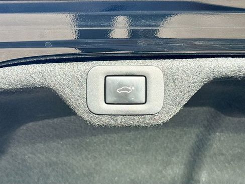 Used 2020 Lexus ES 300h w/ Premium Package FWD image 13