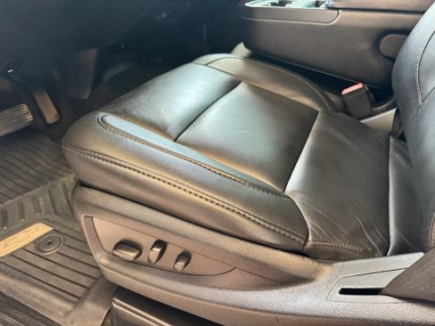 Used 2018 Chevrolet Silverado 3500 LT w/ LT Convenience Package AWD/4WD image 18