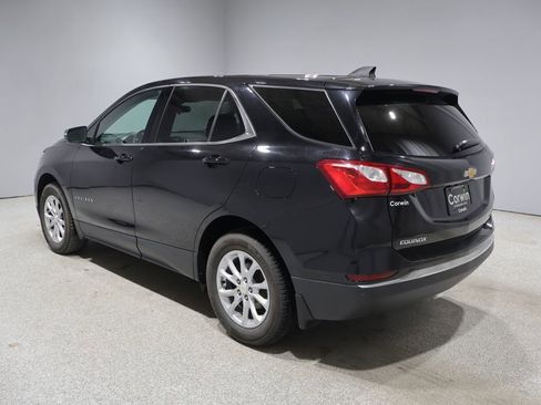 Used 2019 Chevrolet Equinox LT w/ Driver Convenience Package AWD/4WD image 4