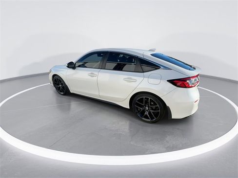 Used 2023 Honda Civic Sport Touring image 6