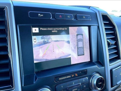 Used 2019 Ford F150 Lariat w/ Equipment Group 502A Luxury image 13