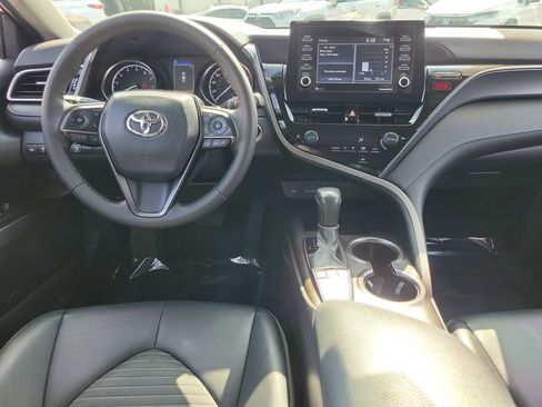 Used 2024 Toyota Camry SE w/ Convenience Package FWD image 11