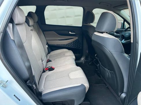 Used 2019 Hyundai Santa Fe SE FWD image 18