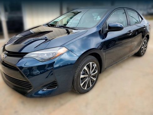 Used 2018 Toyota Corolla LE w/ Carpet Mat Package (TMS) FWD image 24