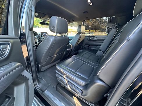 Used 2021 GMC Yukon XL SLT AWD/4WD image 8