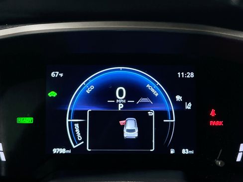 Used 2024 Toyota Corolla Cross XSE w/ Convenience Package image 23