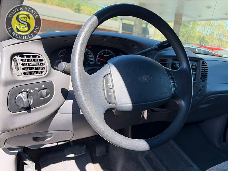 Used 2000 Ford F150 XLT AWD/4WD image 20