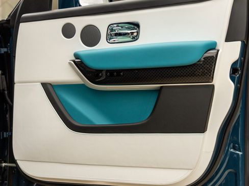 New 2026 Rolls-Royce Cullinan Black Badge image 42