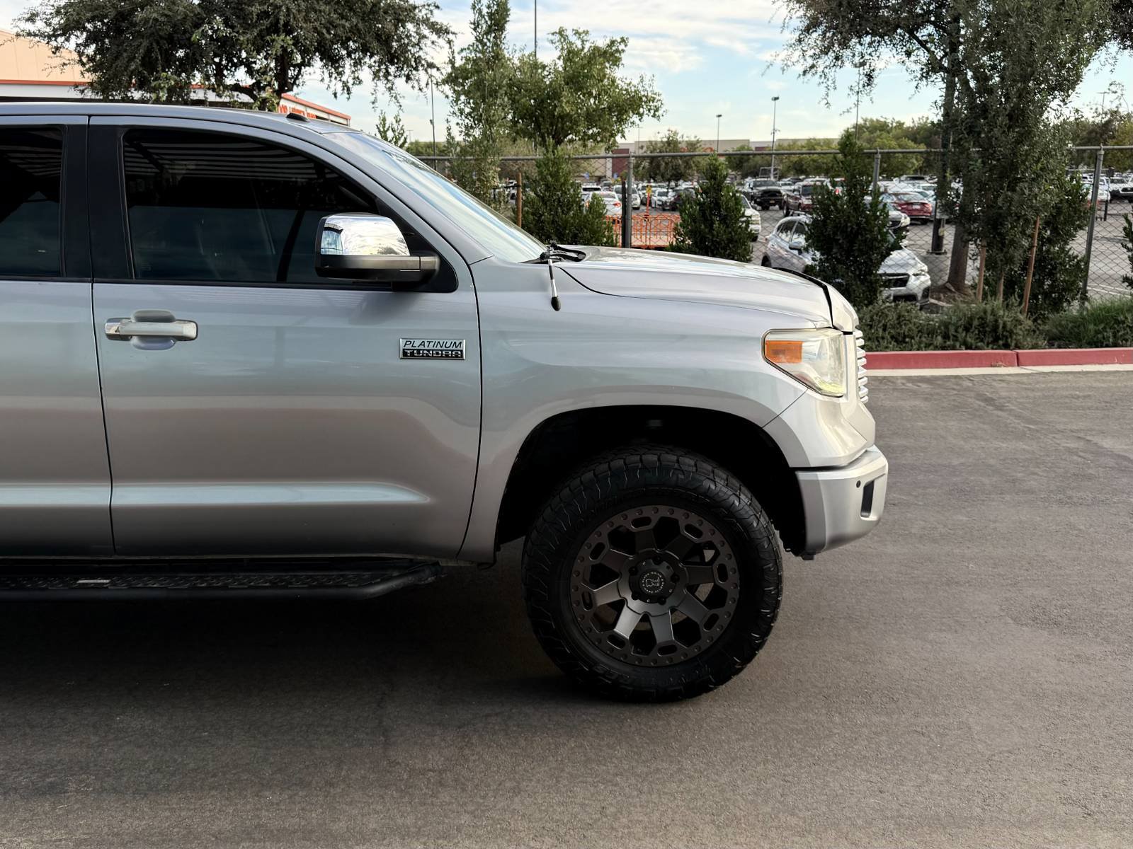 Used 2015 Toyota Tundra Platinum AWD/4WD image 4