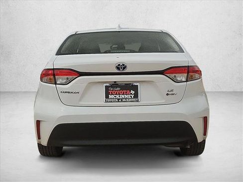 Used 2025 Toyota Corolla LE FWD image 6