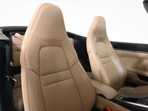 Used 2023 Porsche 911 Carrera S image 19