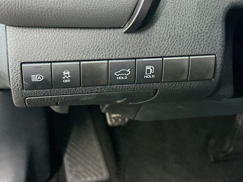 Used 2023 Toyota Camry SE FWD image 17
