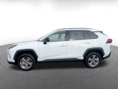 Used 2025 Toyota RAV4 LE image 9