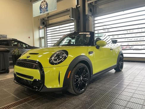 Used 2023 MINI Cooper S image 3