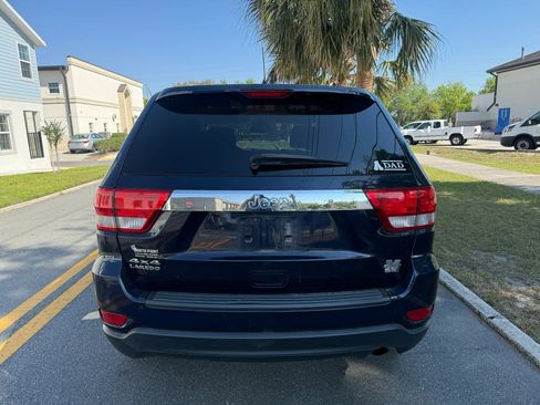 Used 2012 Jeep Grand Cherokee Laredo AWD/4WD image 8