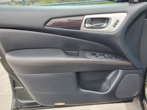 Used 2020 Nissan Pathfinder SL w/ Rock Creek Edition image 21