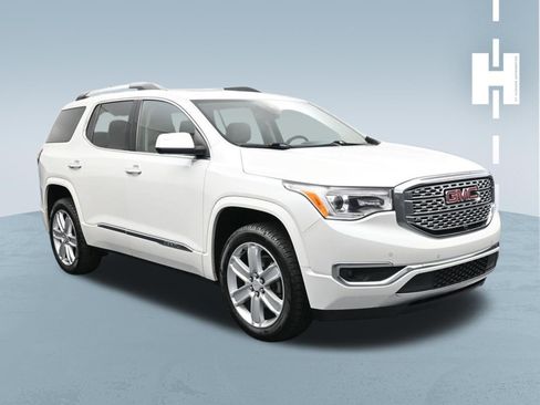 Used 2019 GMC Acadia Denali w/ Technology Package FWD image 1