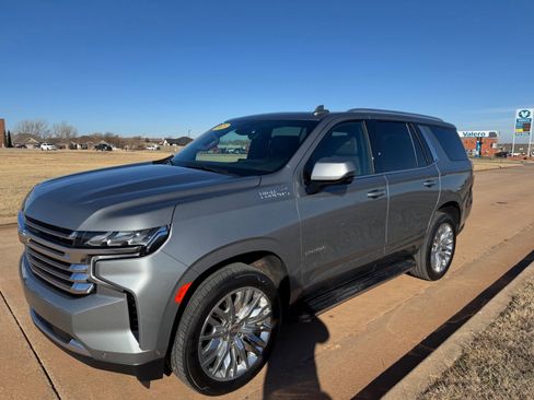 Used 2023 Chevrolet Tahoe High Country w/ Advanced Technology Package AWD/4WD image 6
