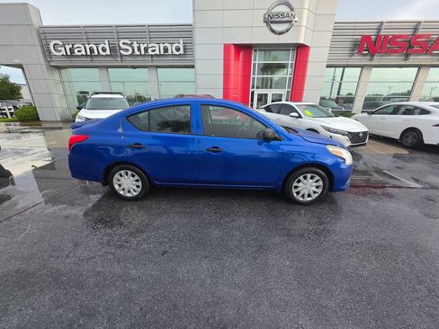 Used 2015 Nissan Versa S Plus FWD image 6