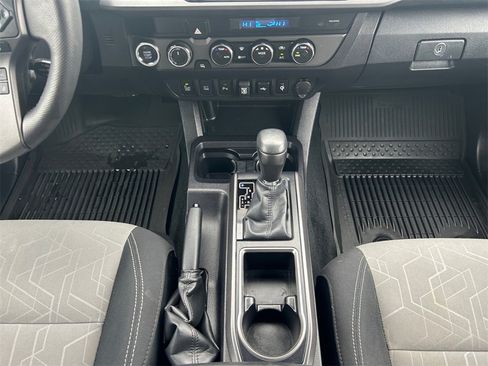 Used 2023 Toyota Tacoma TRD Sport w/ Technology Package image 15