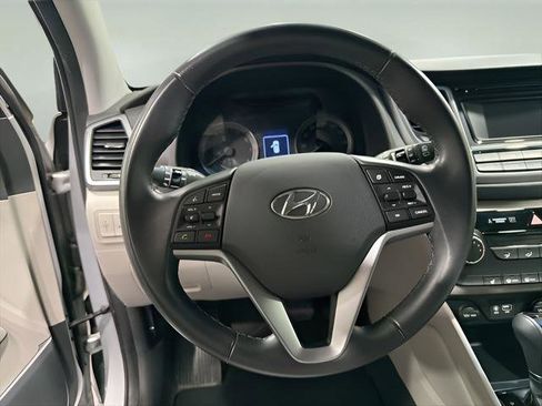 Used 2016 Hyundai Tucson Sport FWD image 16