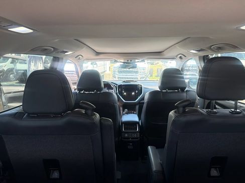 Used 2023 Subaru Ascent Touring AWD/4WD image 25