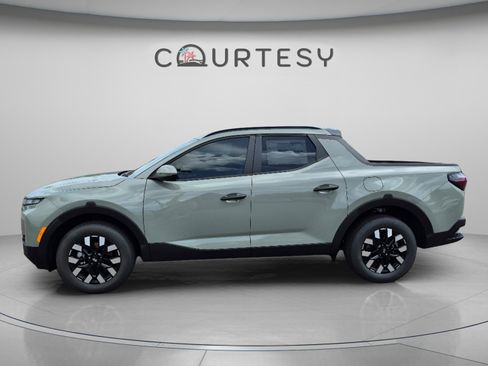 New 2026 Hyundai Santa Cruz SEL FWD image 2