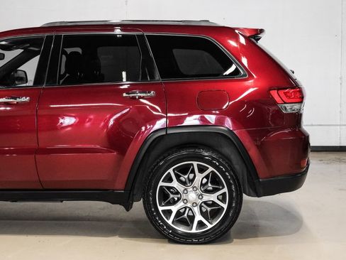 Used 2020 Jeep Grand Cherokee Limited image 18