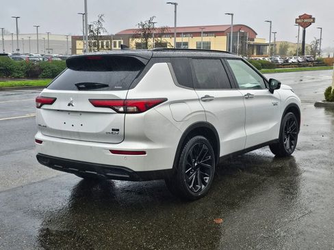 New 2025 Mitsubishi Outlander SEL Black Edition image 3