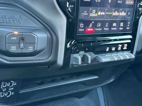 Used 2026 RAM 2500 Big Horn AWD/4WD image 19