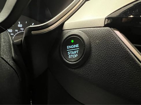 Used 2022 Ford Escape SEL image 22