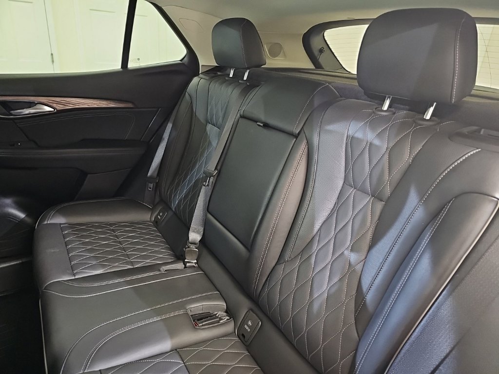 Used 2023 Buick Envision Avenir AWD/4WD image 14