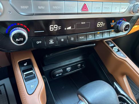Used 2025 Kia Telluride EX X-Line AWD/4WD image 24