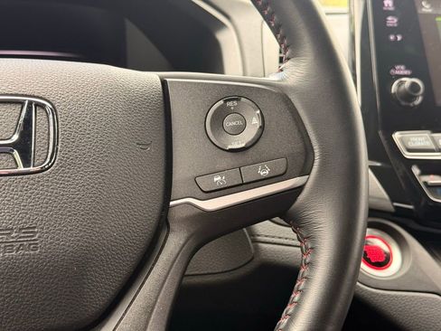 Used 2023 Honda Odyssey Sport image 18