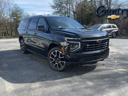 Used 2025 Chevrolet Suburban RST w/ Comfort Package