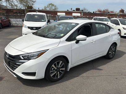 Used 2025 Nissan Versa SV w/ Trunk Package