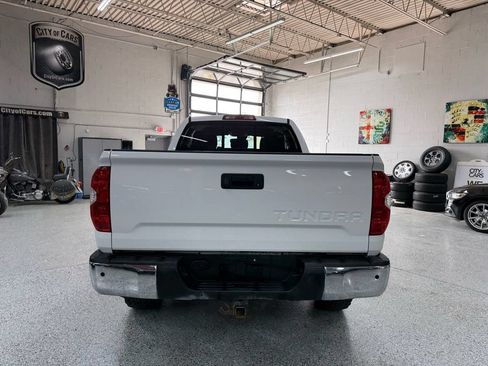 Used 2018 Toyota Tundra SR5 AWD/4WD image 4