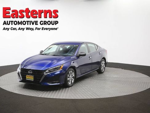 Used 2024 Nissan Altima 2.5 S FWD image 53