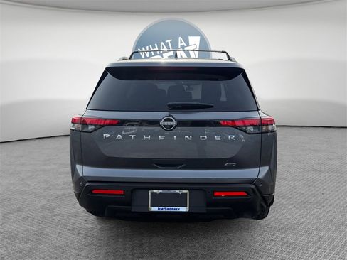 Used 2025 Nissan Pathfinder SV w/ Cargo Package image 5