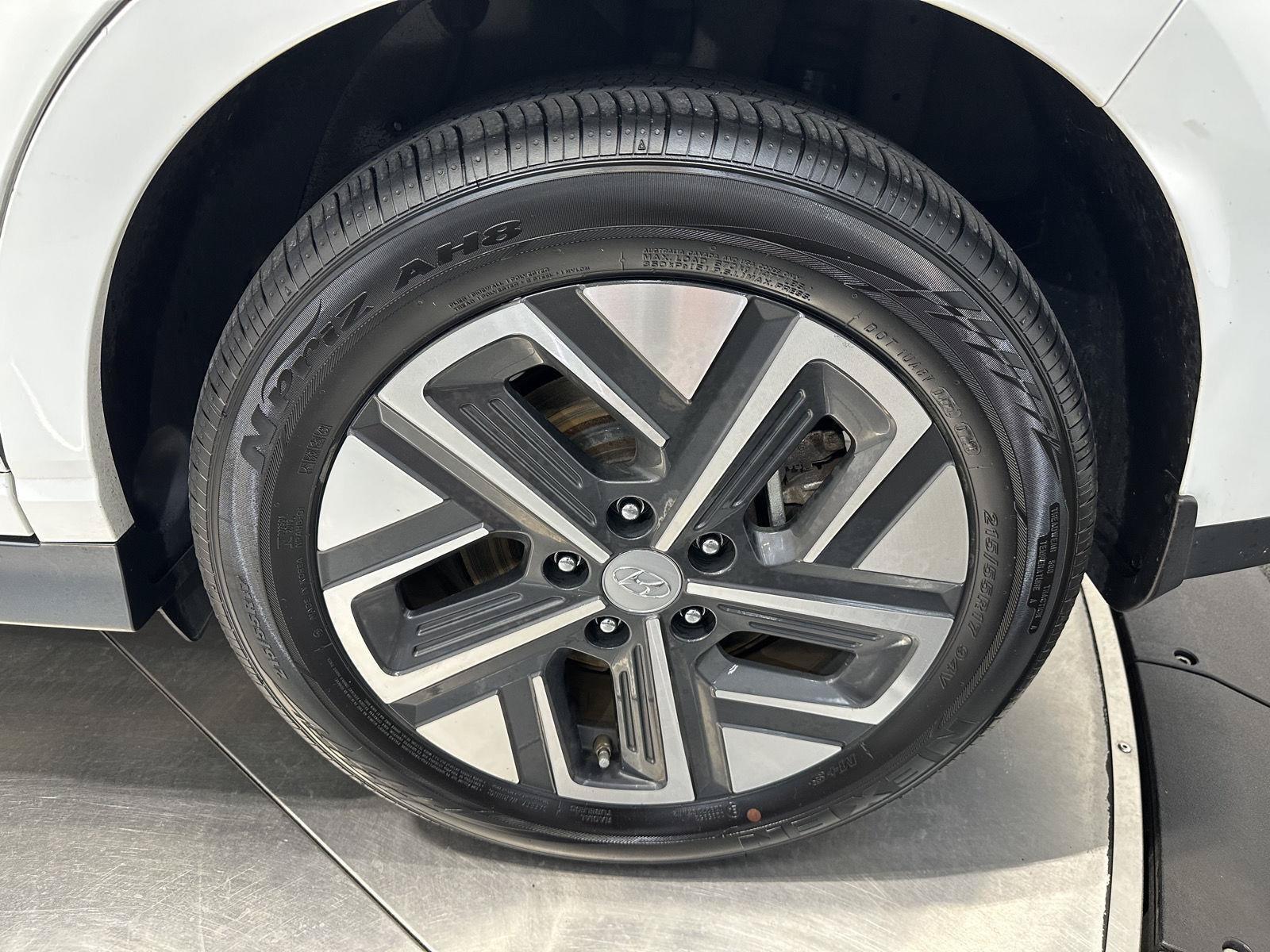 Certified 2023 Hyundai Kona SE FWD image 10