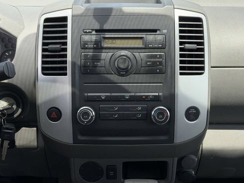 Used 2011 Nissan Frontier SV RWD image 15