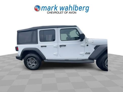 Used 2022 Jeep Wrangler Unlimited Sport AWD/4WD image 2
