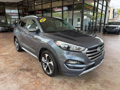 Used 2017 Hyundai Tucson Limited AWD/4WD image 1