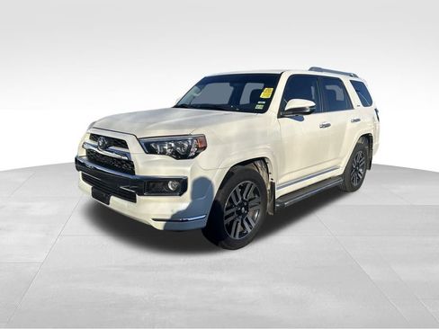 Used 2018 Toyota 4Runner Limited image 3