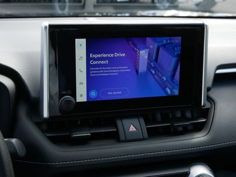 Certified 2025 Toyota RAV4 XLE AWD/4WD image 17