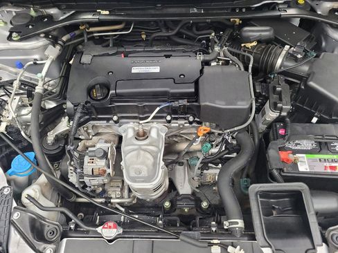 Used 2017 Honda Accord Sport image 30