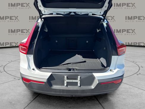 Used 2021 Volvo XC40 T5 R-Design w/ Advanced Package AWD/4WD image 25