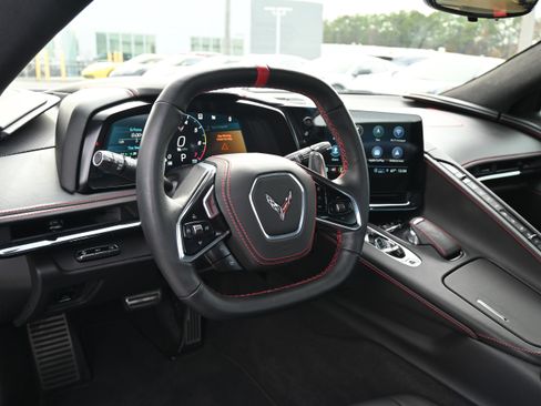 Used 2023 Chevrolet Corvette Stingray Premium Conv w/ Z51 Performance Package image 3