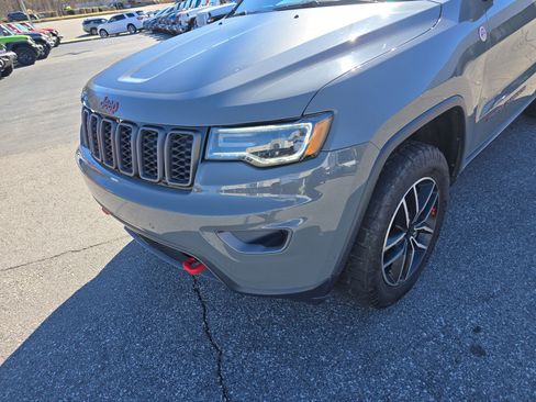 Used 2021 Jeep Grand Cherokee Trailhawk w/ Trailhawk Luxury Group image 11