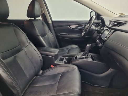 Used 2017 Nissan Rogue SL FWD image 21